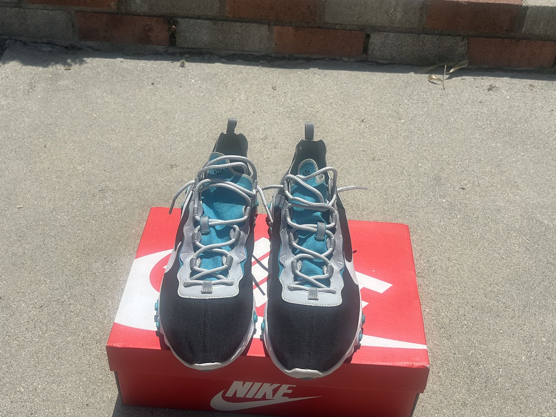 Nike React 55