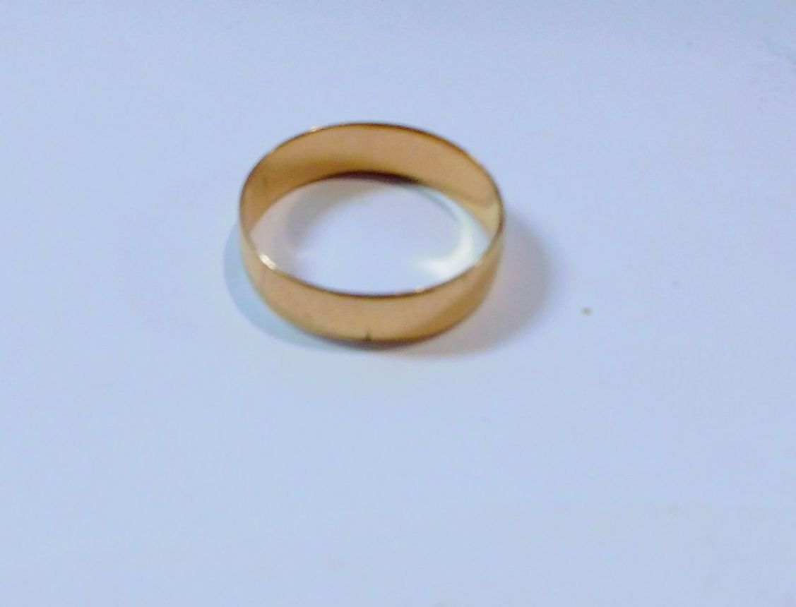 14 Kt Gold Wedding Band Wide 5mm Size. 8" 2.4 Grams