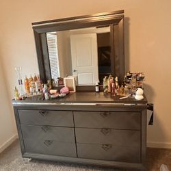 Dresser with Mirror 