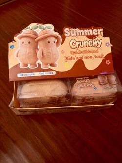 Crunchy peanut squishy