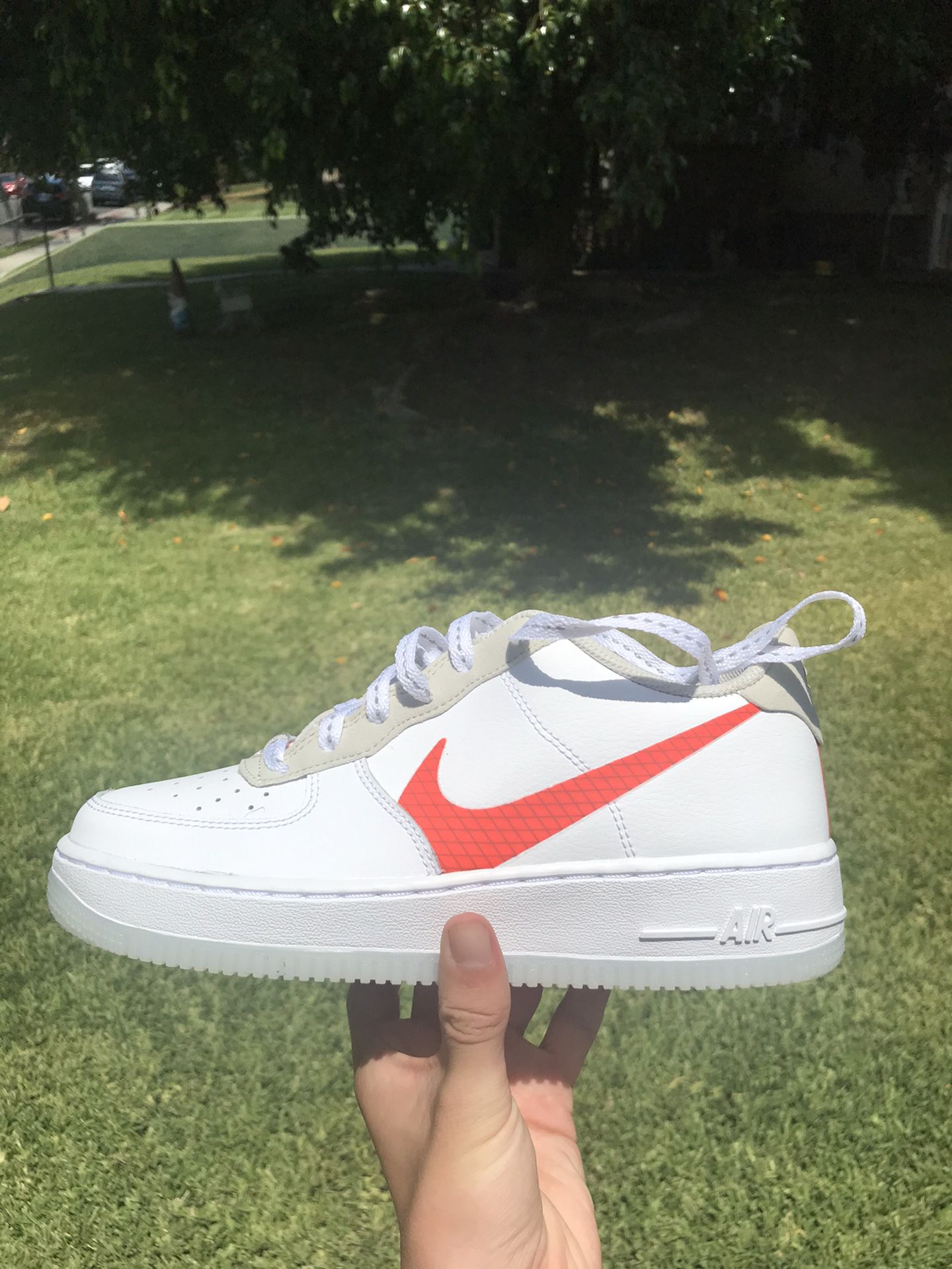 Air Force 1 Barely Orange Size 6 kids/7.5 womens