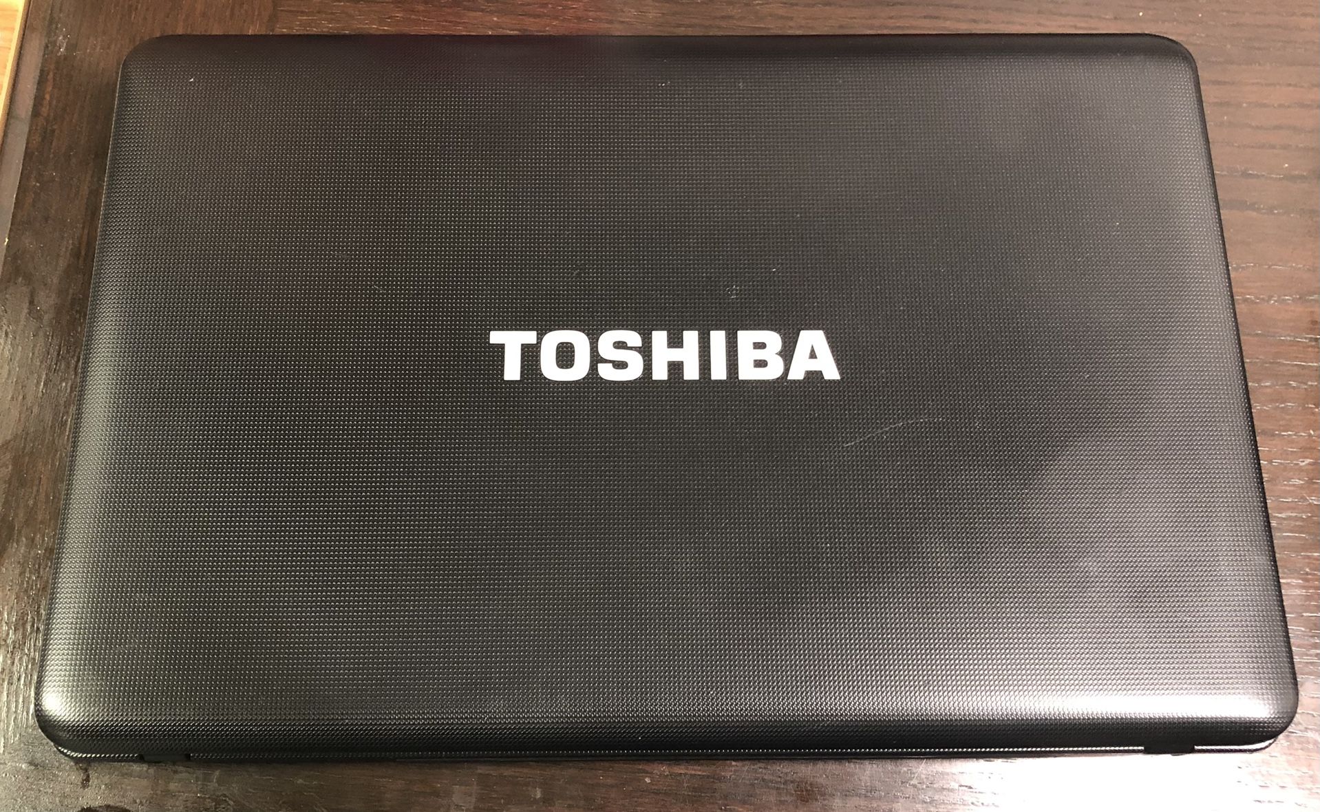 Toshiba Laptop Works Great Like New Comes W Charger