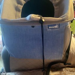 Like New Pecute Carrier. For Bike Car. Strap Ur Furry Friend In   Can B Used As Backpack Too. 