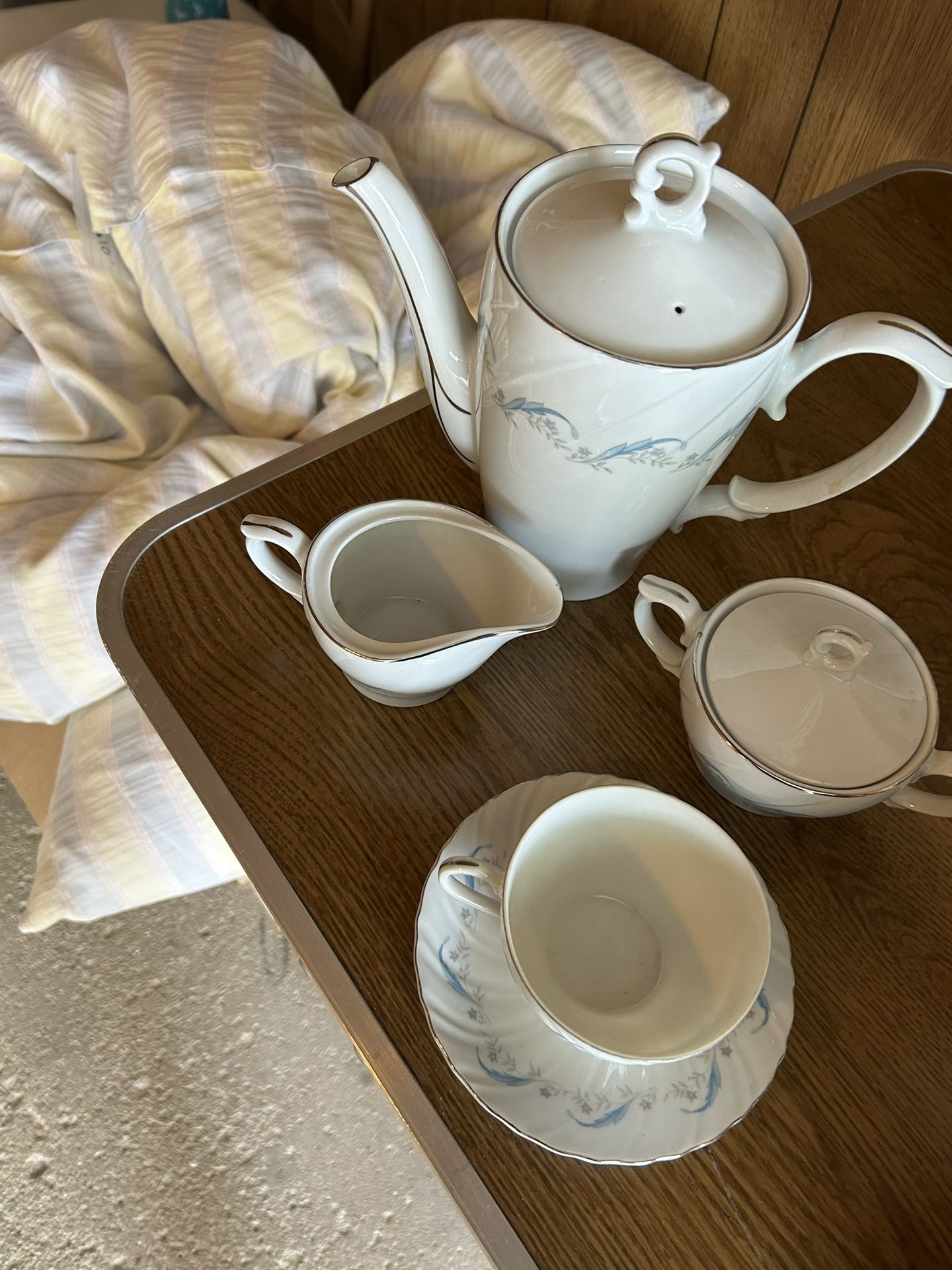 YAMAKA China Set