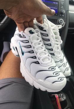 Nike Max’s size 5Y