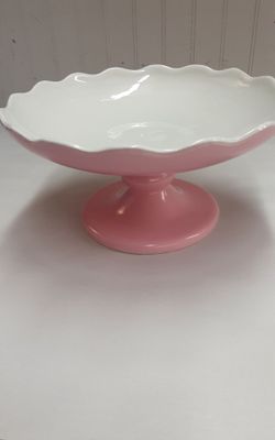 1956 Vintage Pink Hull Pottery Cake Stand- Sun Valley Pastel- Located in Shelton