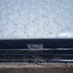 Brand New King Size Pillowtop Mattress Included Box Spring Free Delivery 