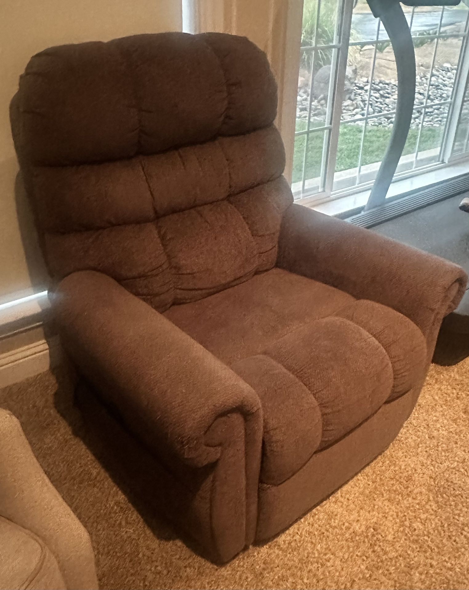 Electronic Hi-lo Recliner