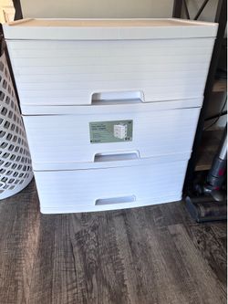 Plastic drawers