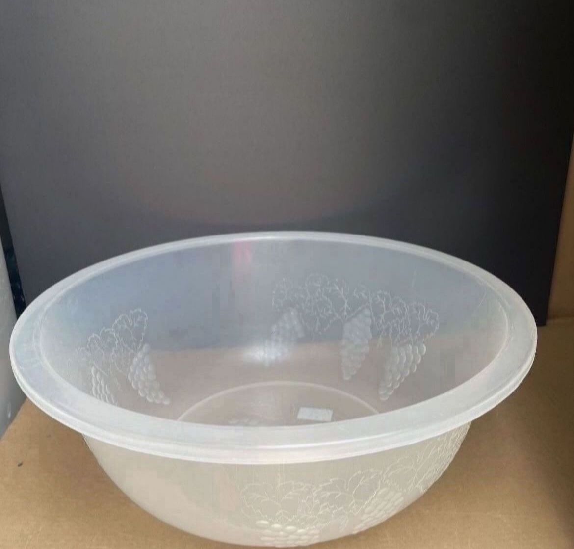 Jumbo size plastic bowl