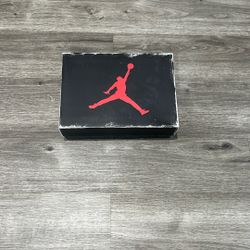 Jordan 3 Size 9/5 