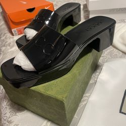 Gucci Women’s Rubber Slide Sandal