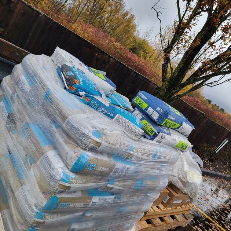 Laticrete 253 GOLD 50lb Bags..FULL PALLET!