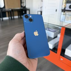 Apple iPhone 13 128GB Unlocked to any carrier! 90 day warranty! We offer financing!