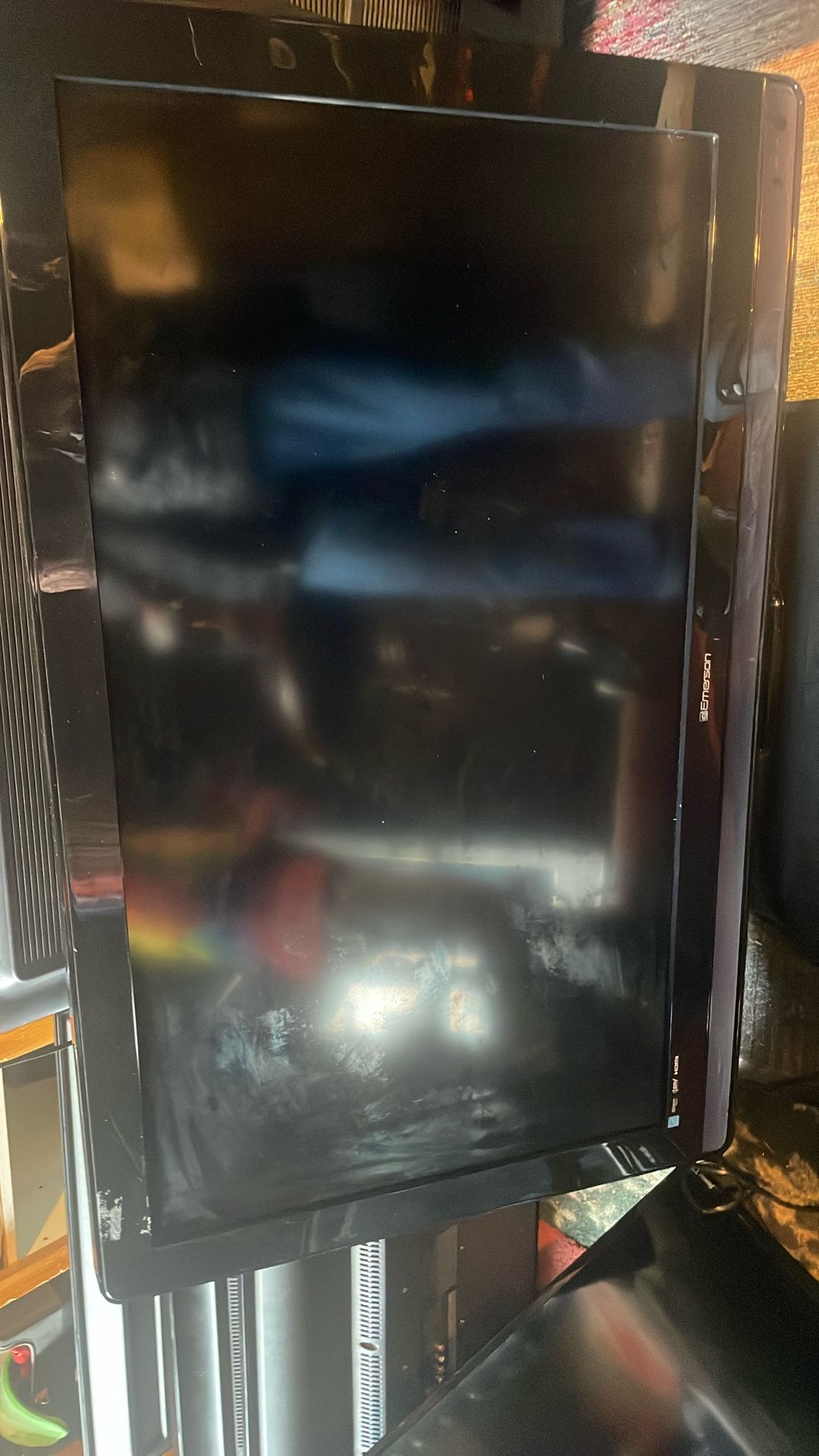 32" TV