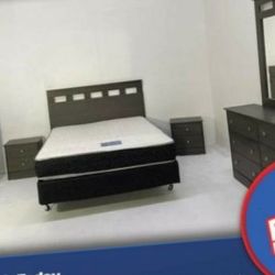 Queen Bedroom Set