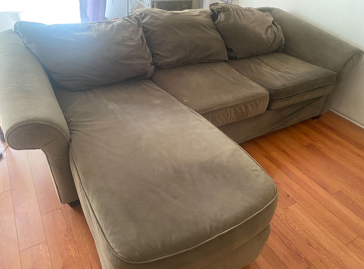 big discount! custom made L shaped velvet section couch in moss green