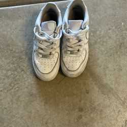 Nike Air Forces Size 4.5