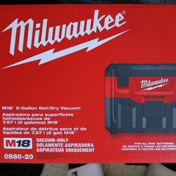 Milwaukee M18   2 Gal. Wet/ Dry  Vac