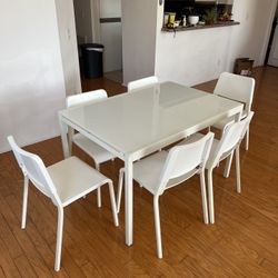 Glass Extendable Table