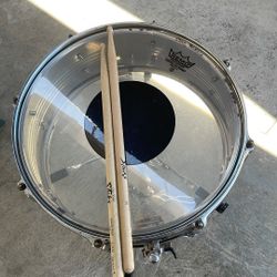 “14 Snare Drum With Stand, Case, Drumsticks And Slient/practice Pad