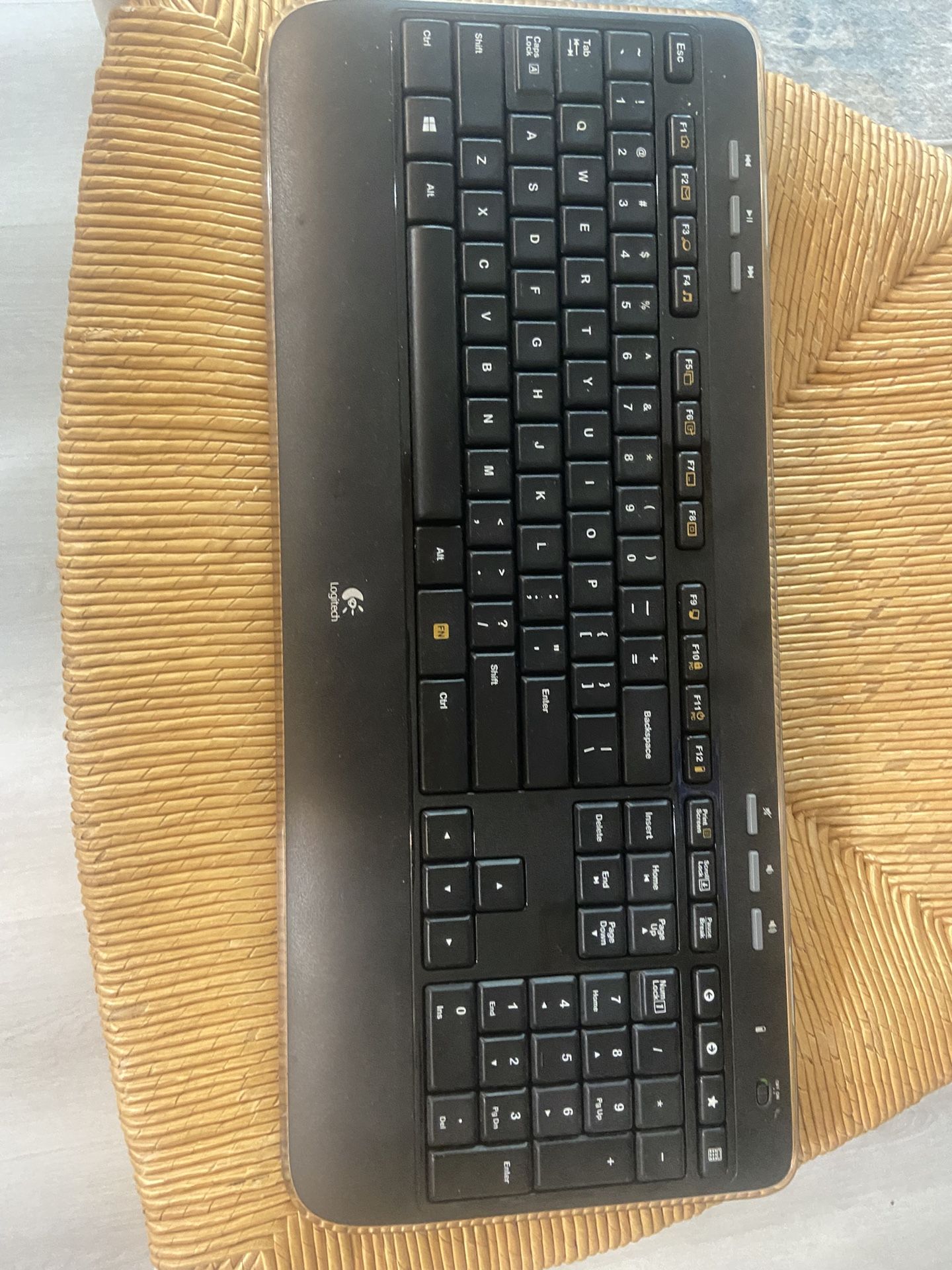 Logitech Wireless Keyboard K520