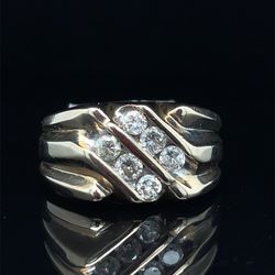 10KT Yellow Gold Diamond Ring 5.00g Size 7 160246/12