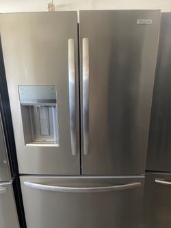 Frigedaire refrigerator