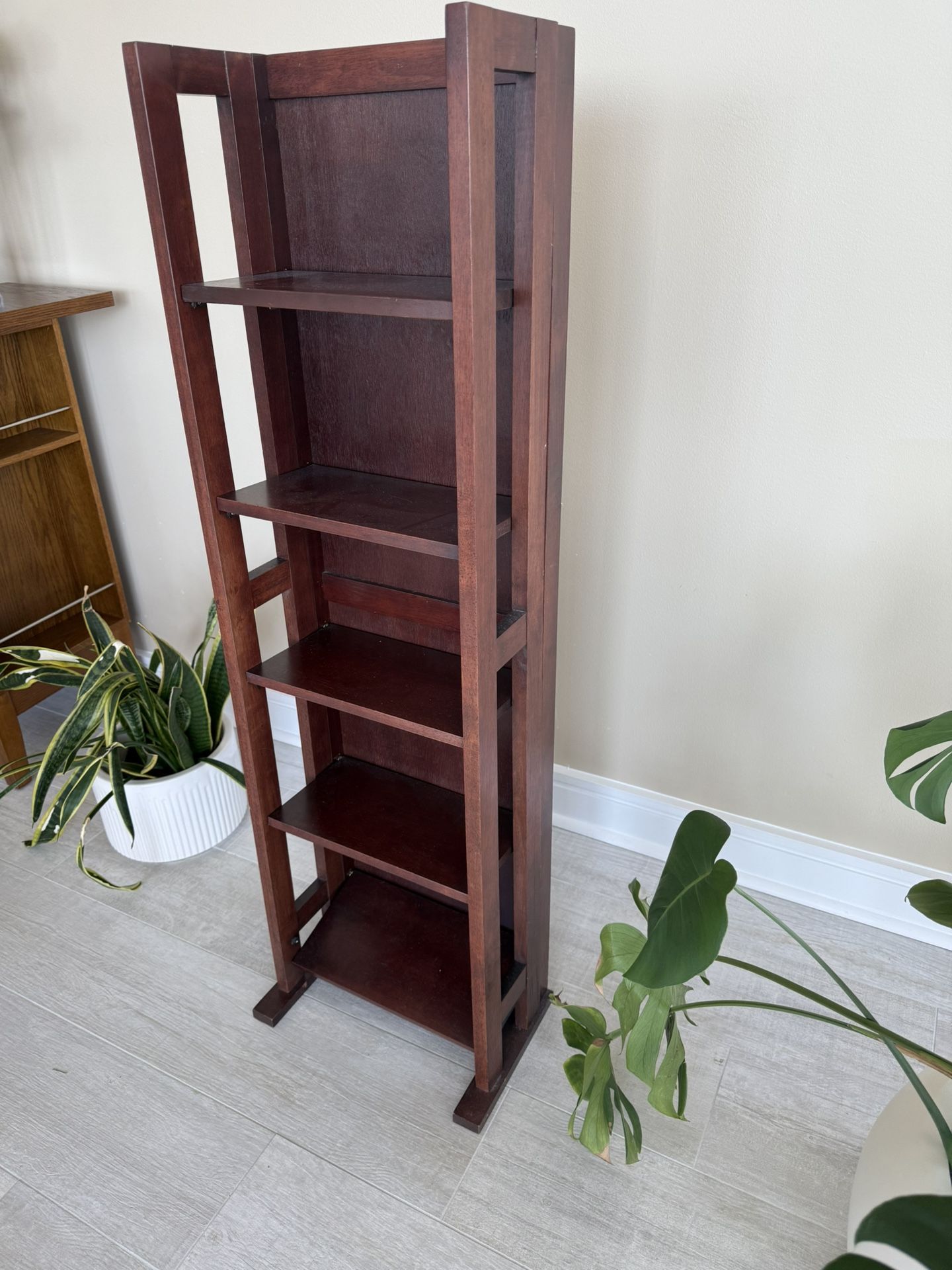 5 Tier Shelf, Book/media/plant Decor