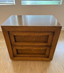 Mid century modern design end table