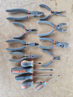 HDX 13 piece Pliers and Screwdriver Tool Set