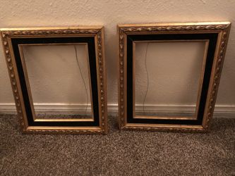 Two wooden vtg frame 8x10