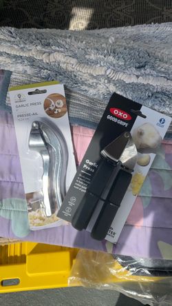Garlic Press Set of Two – OXO and Fox Run