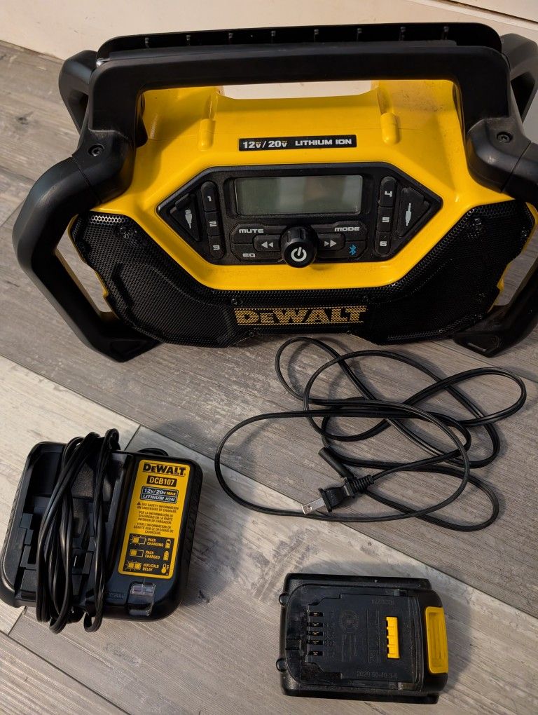 DeWalt 12V/20V JOB SITE RADIO