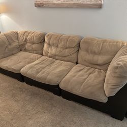 Couch must go! Auburn/Federal way