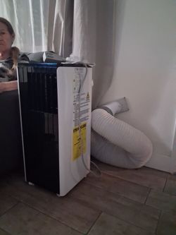 Portable Air Conditioner with Exhaust Hose