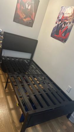 TWIN BED