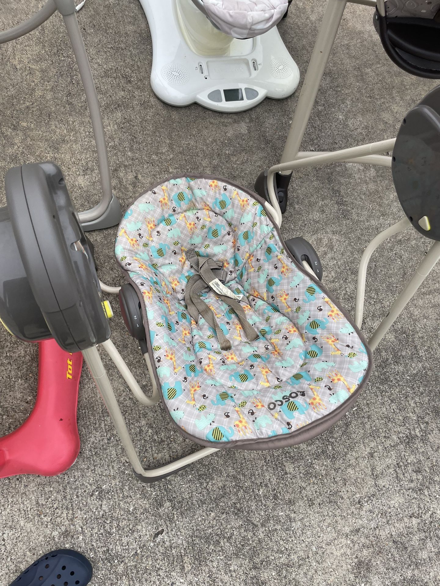 Cosco Baby Swing 