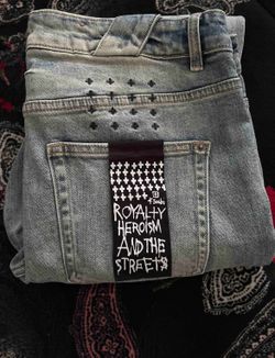 Kusbi jeans