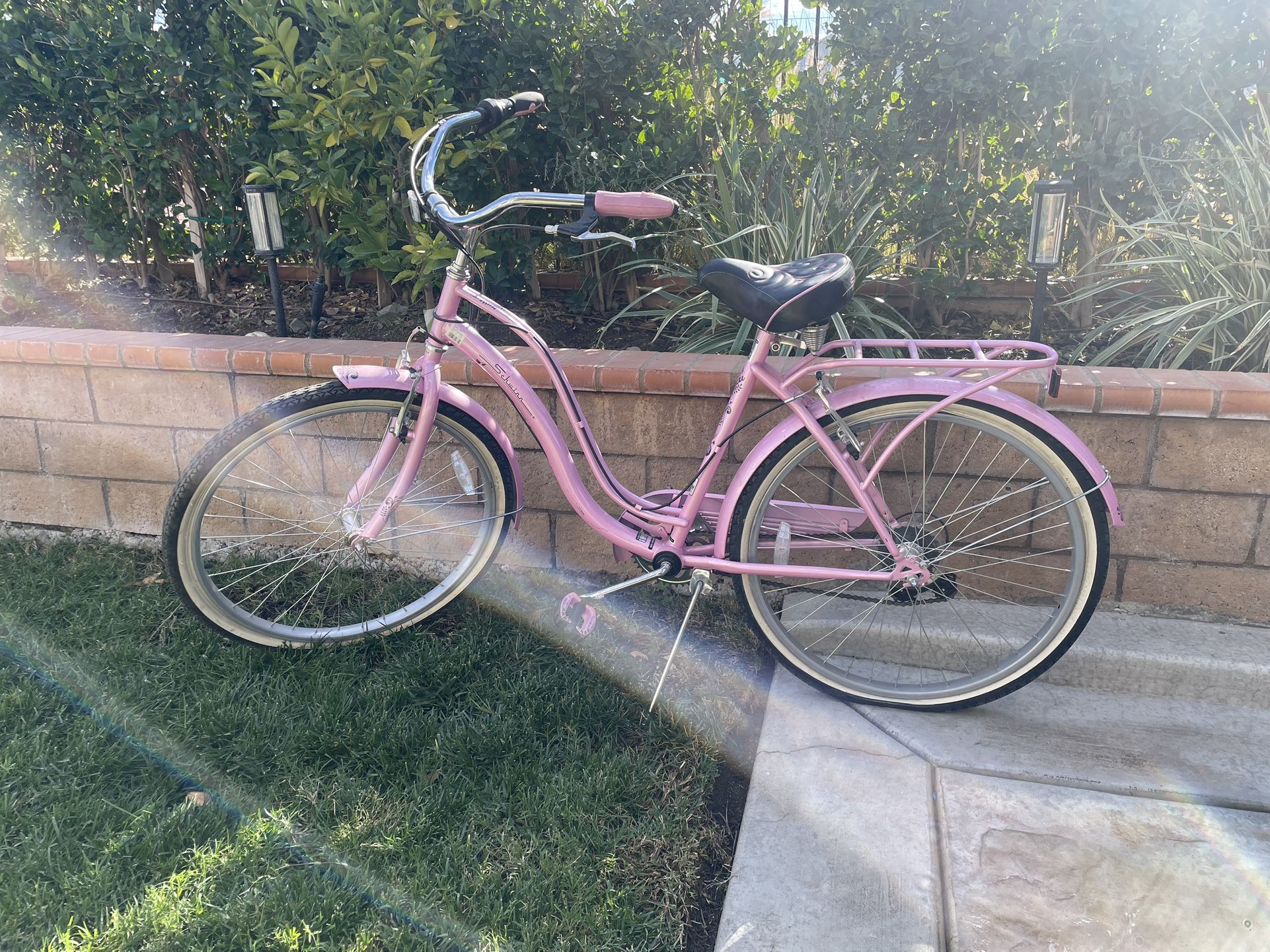 Schwinn Womens Bike 26” (LuLu)