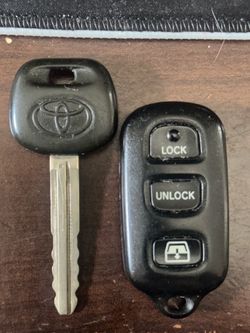 OEM Toyota 4Runner 4-Button Remote Key Fob + Key (FCC: HYQ12BAN)