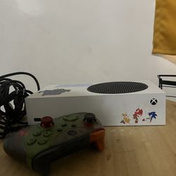 Xbox Series S With Doom Dark Ages Controller 