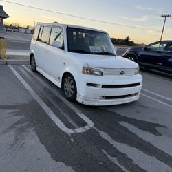 Toyota Scion Xb 