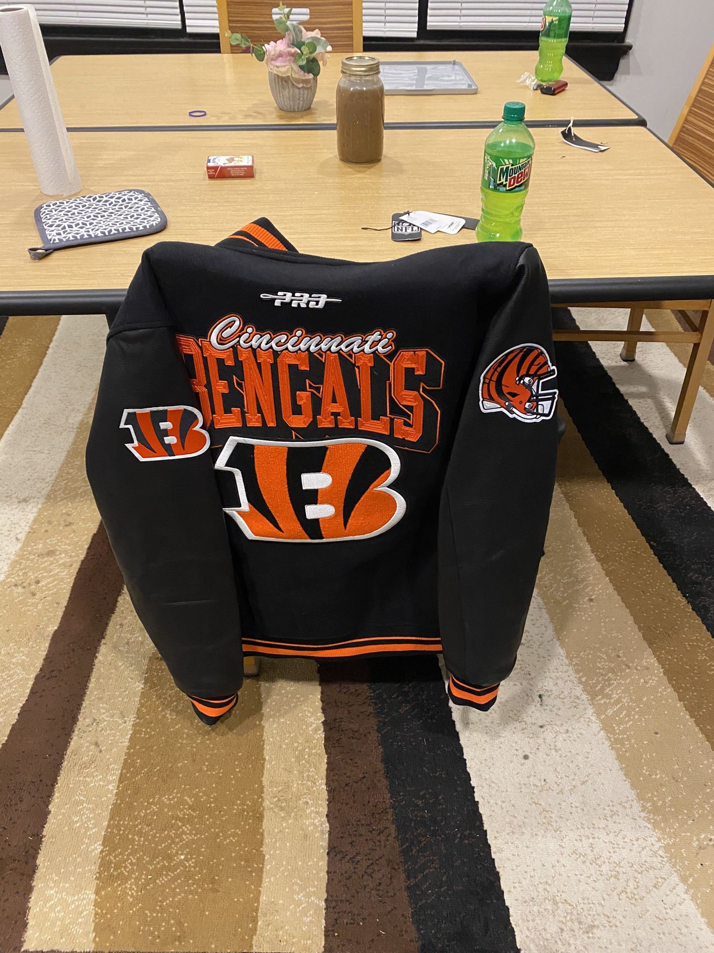 NFL Pro Standard Luxury Athletic Collection Coat With Stitched On Logos And Emblems