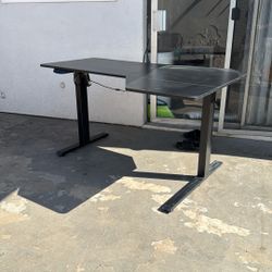 Adjustable Table