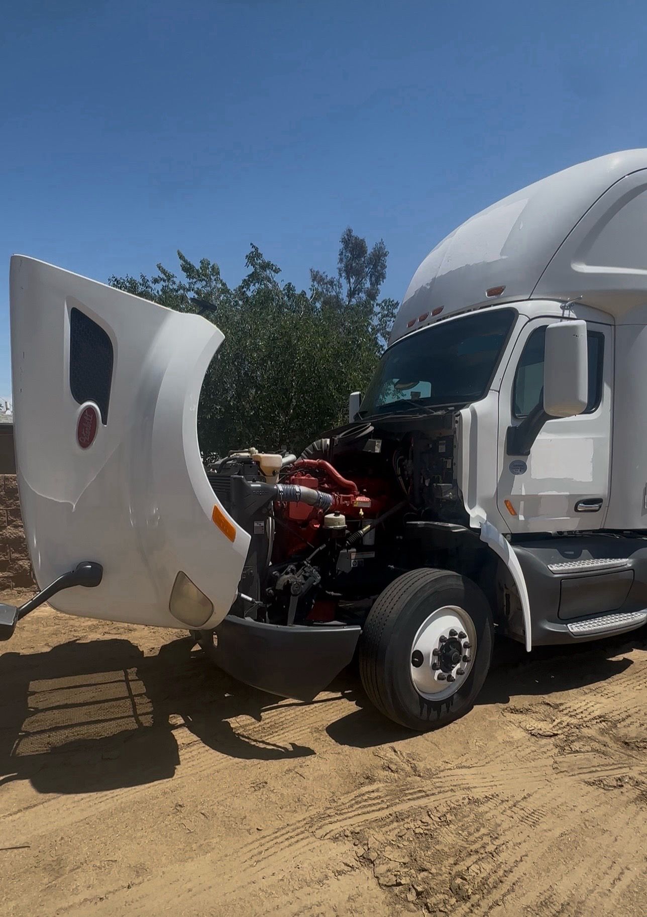 🔥 FOR SALE: 2017 PETERBILT 579 – THE COMPLETE PACKAGE 🔥 Clean Tittle