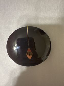 Charlotte Tilbury Cheek to Chic Blush – First Love