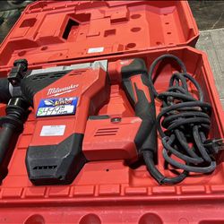 Milwaukee 1-34” rotary hammer model-5546-21 pick up only   