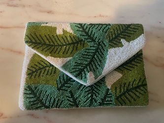 Multicolor Clutch