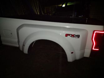 2019 FORD F350- F450 8ft Truck Box for fith Wheel And Plug For Lights In The Back 